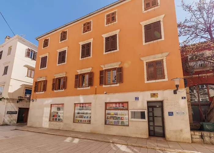 Old Town Units - Mala&vela By Belmont Realty * 扎达尔