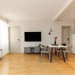 아파트 Old Town Units - Mala&vela By Belmont Realty *