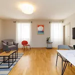 Old Town Units - Mala&vela By Belmont Realty 아파트 *