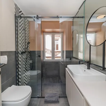 Old Town Units - Mala&vela By Belmont Realty זאדאר